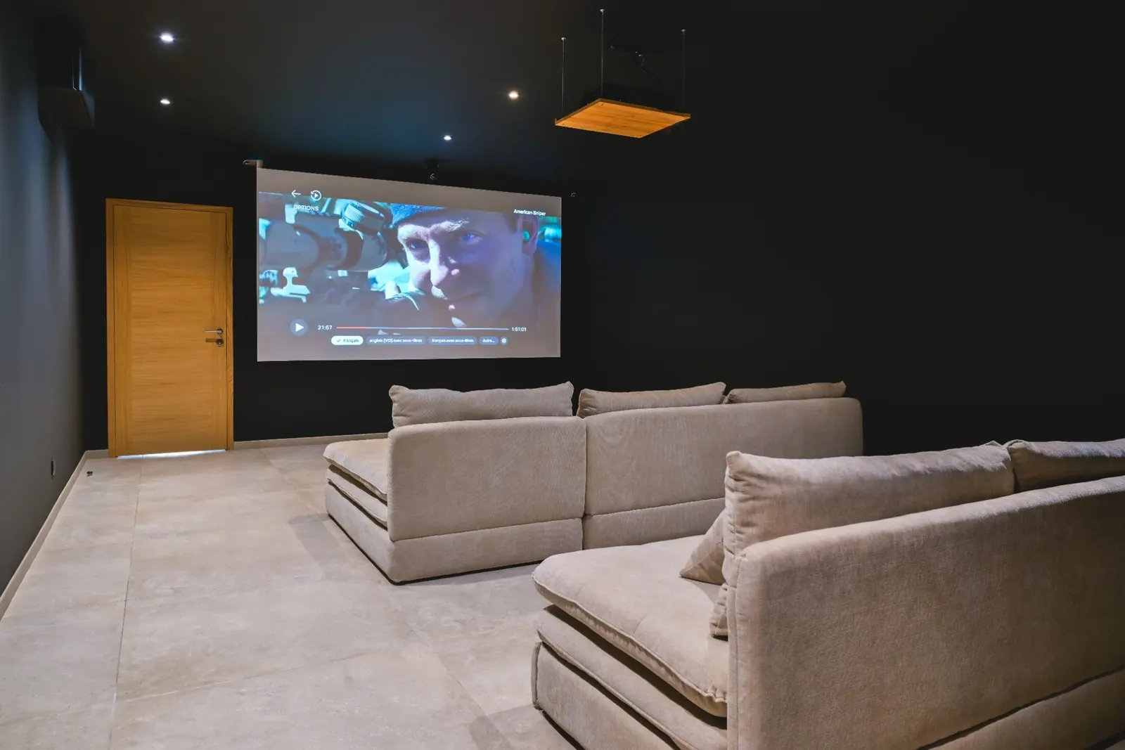 Salle de cinéma privée de la Villa A Pinnata