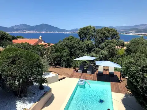 Villa Mer et Tennis à Porticcio avec piscine et vue mer
